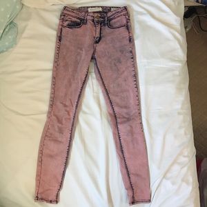 Salmon pink acid wash skinny jeans!!